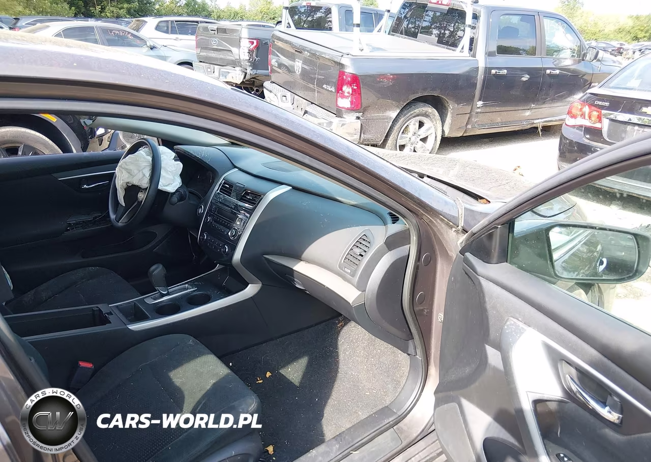 2015 Nissan Altima 2.5 S VIN:1N4AL3APXFC126579 - 5