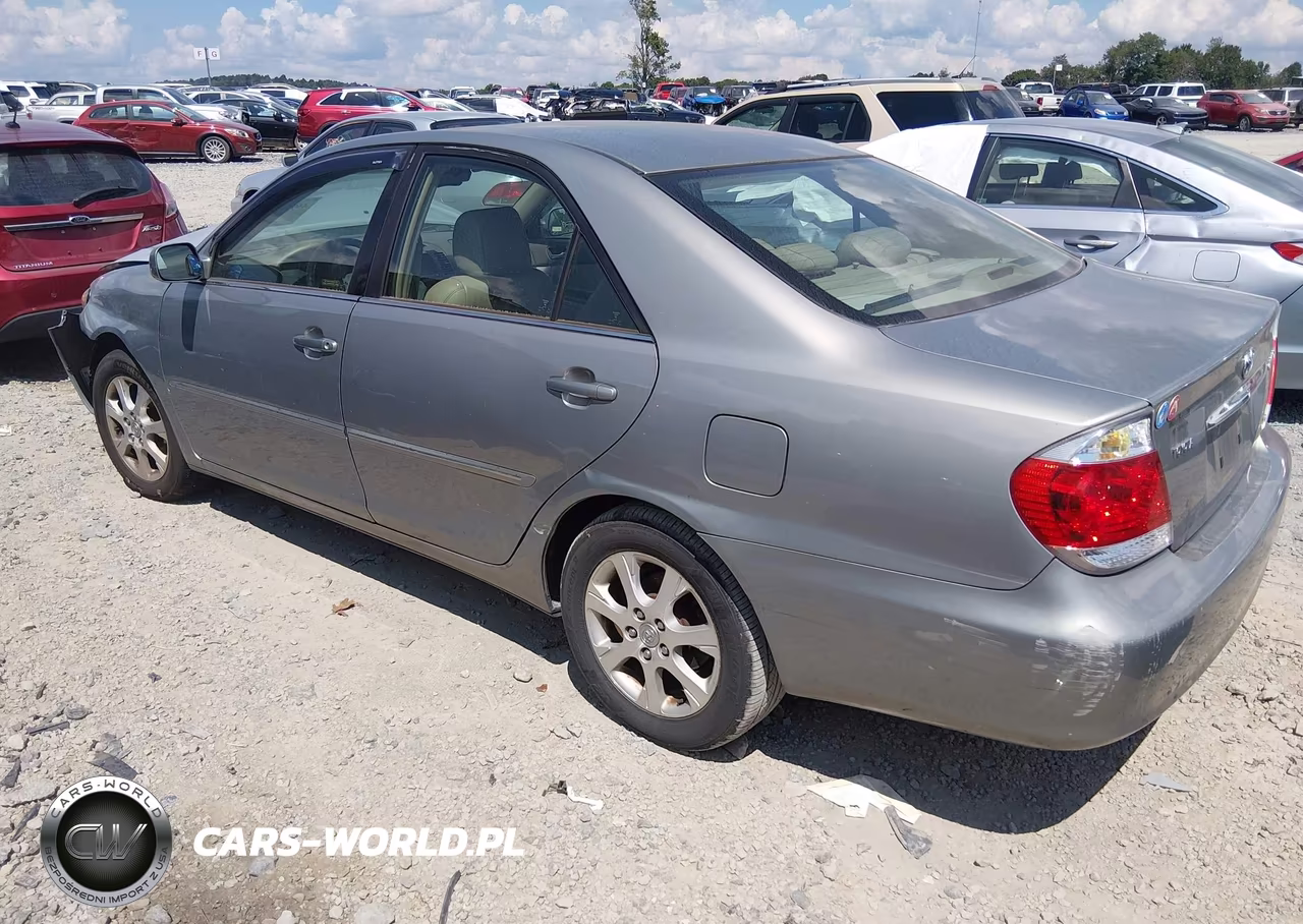2005 Toyota Camry Xle V6 VIN:4T1BF30K05U592957 - 3