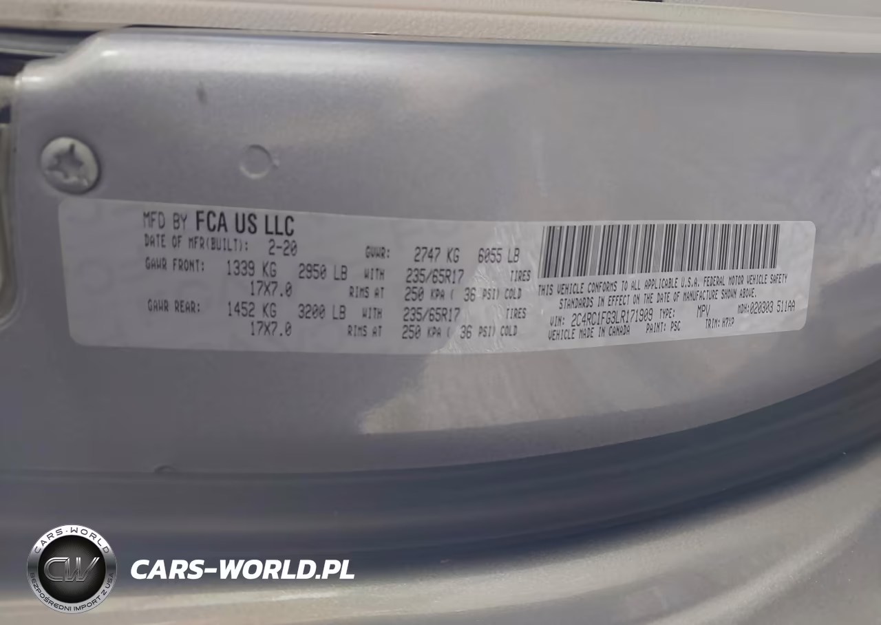 2020 Chrysler Pacifica Touring VIN:2C4RC1FG3LR171909 - 9
