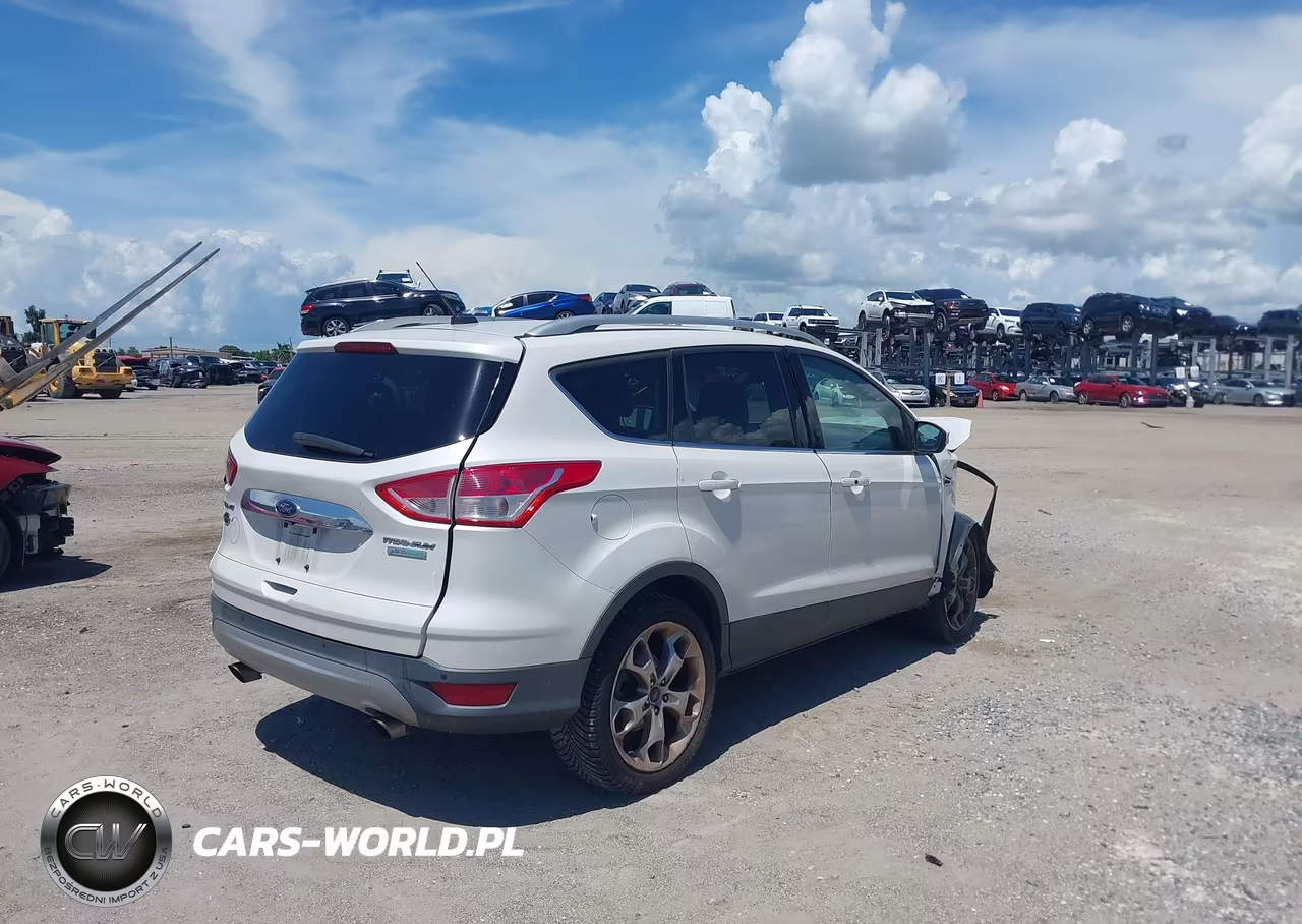 2015 Ford Escape Titanium VIN:1FMCU0J93FUA74525 - 4