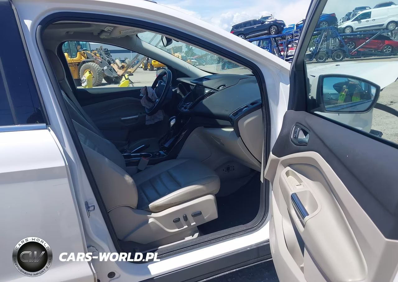 2015 Ford Escape Titanium VIN:1FMCU0J93FUA74525 - 5