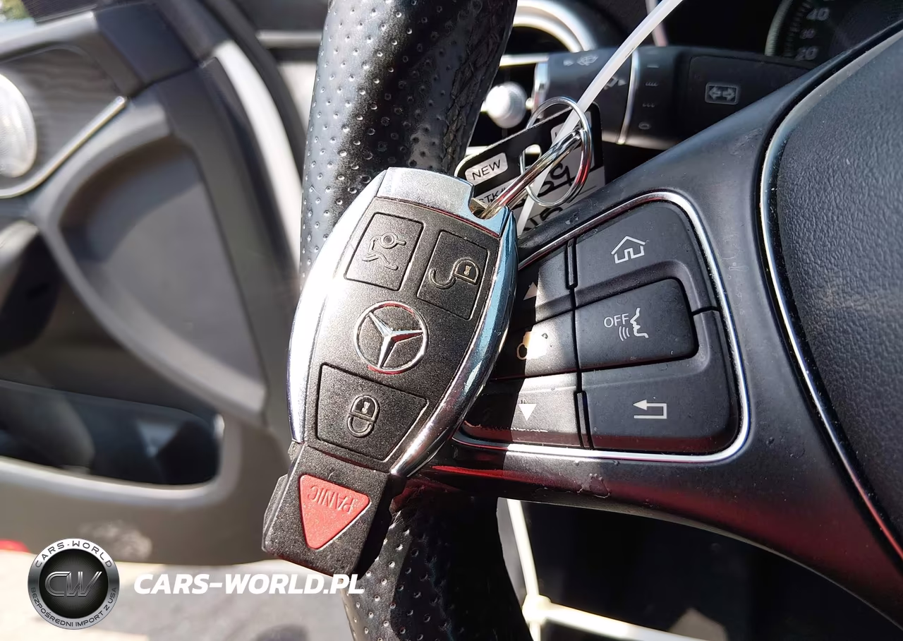 2015 Mercedes-Benz C 300 4Matic VIN:55SWF4KB7FU083384 - 11