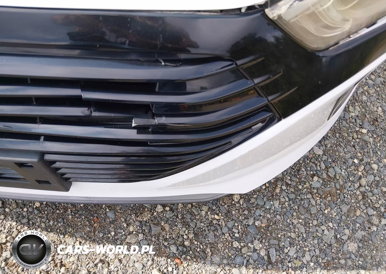 2018 Hyundai Ioniq Hybrid Blue VIN:KMHC65LC2JU075786 - 14