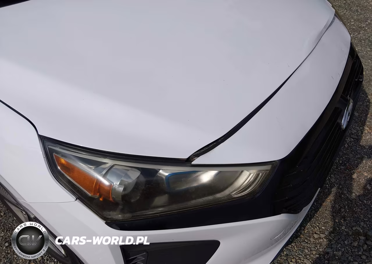 2018 Hyundai Ioniq Hybrid Blue VIN:KMHC65LC2JU075786 - 15