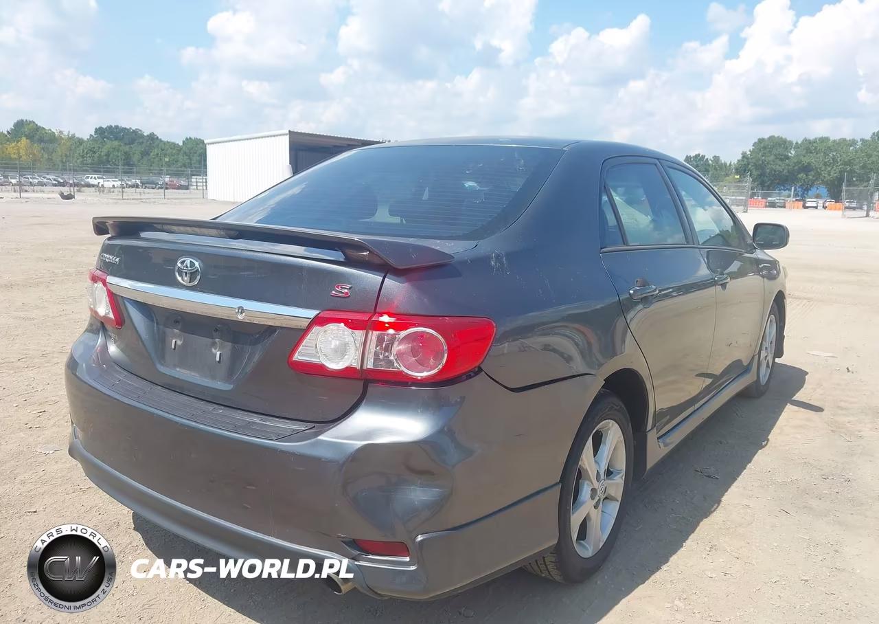 2013 Toyota Corolla S VIN:2T1BU4EE7DC124643 - 4