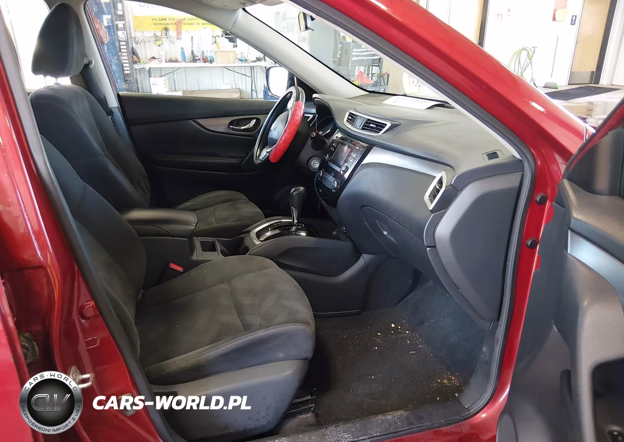 2015 Nissan Rogue S VIN:KNMAT2MV4FP506833 - 5
