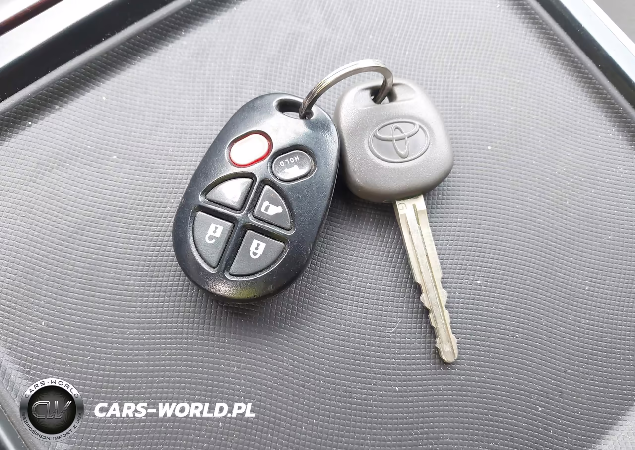 2014 Toyota Sienna Xle V6 8 Passenger VIN:5TDYK3DC3ES494801 - 11