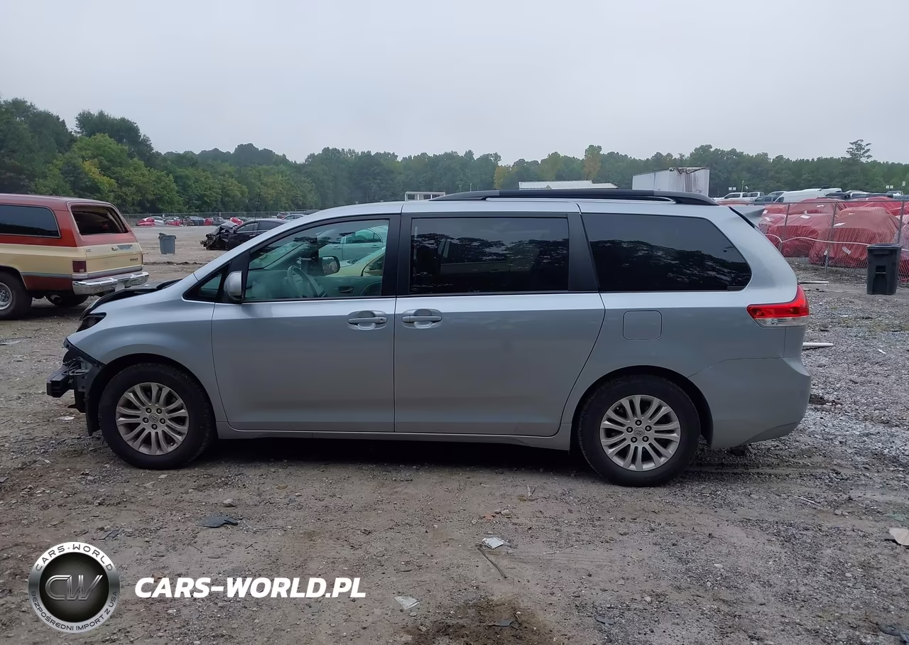 2014 Toyota Sienna Xle V6 8 Passenger VIN:5TDYK3DC3ES494801 - 15