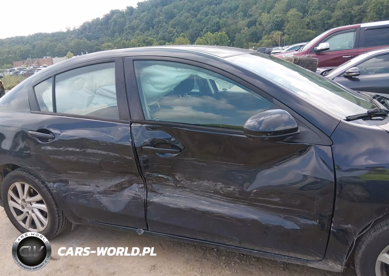 2012 Mazda Mazda3 I Touring VIN:JM1BL1V80C1601928 - 13