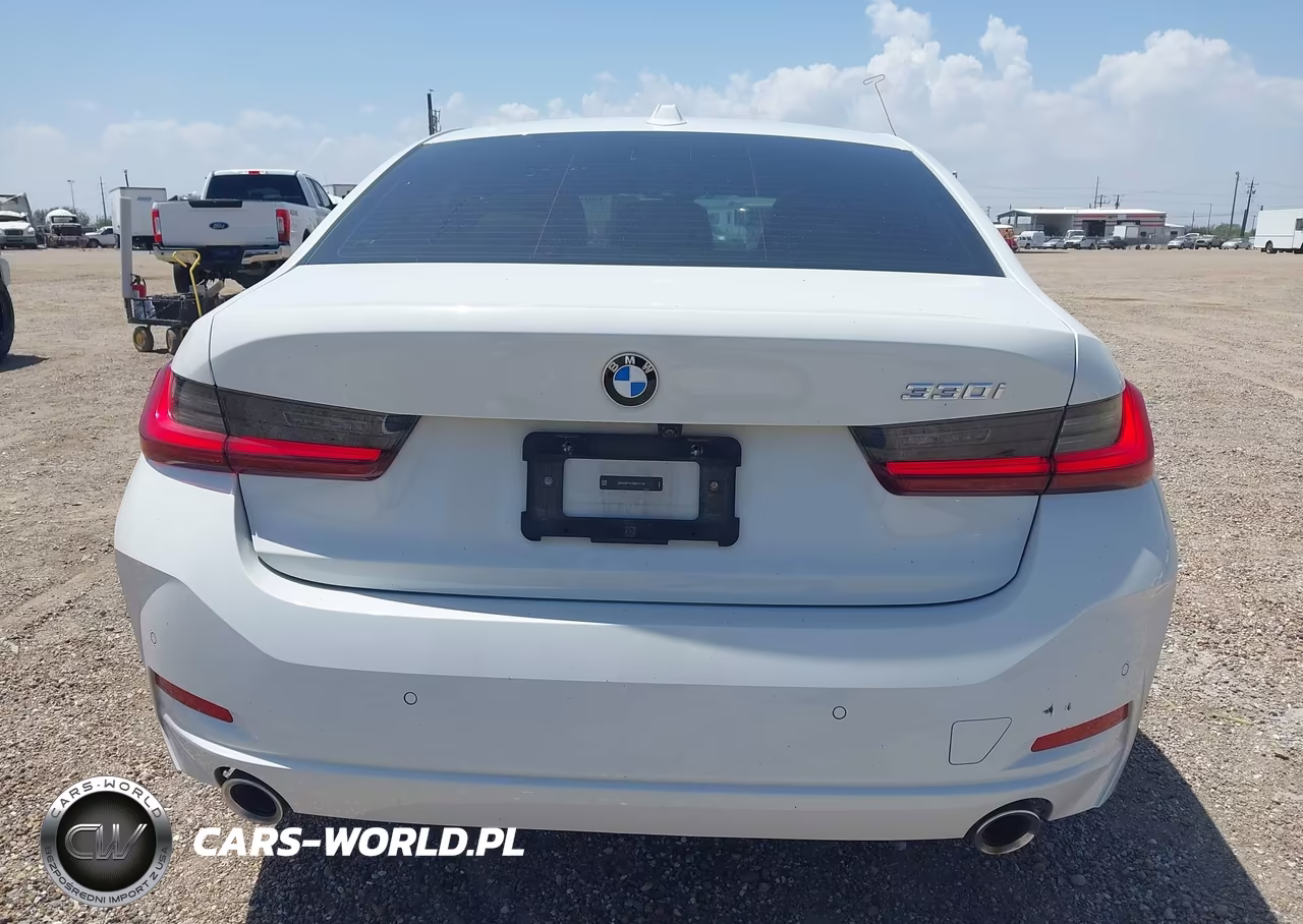 2024 BMW 330I VIN:3MW69FF07R8E37746 - 16