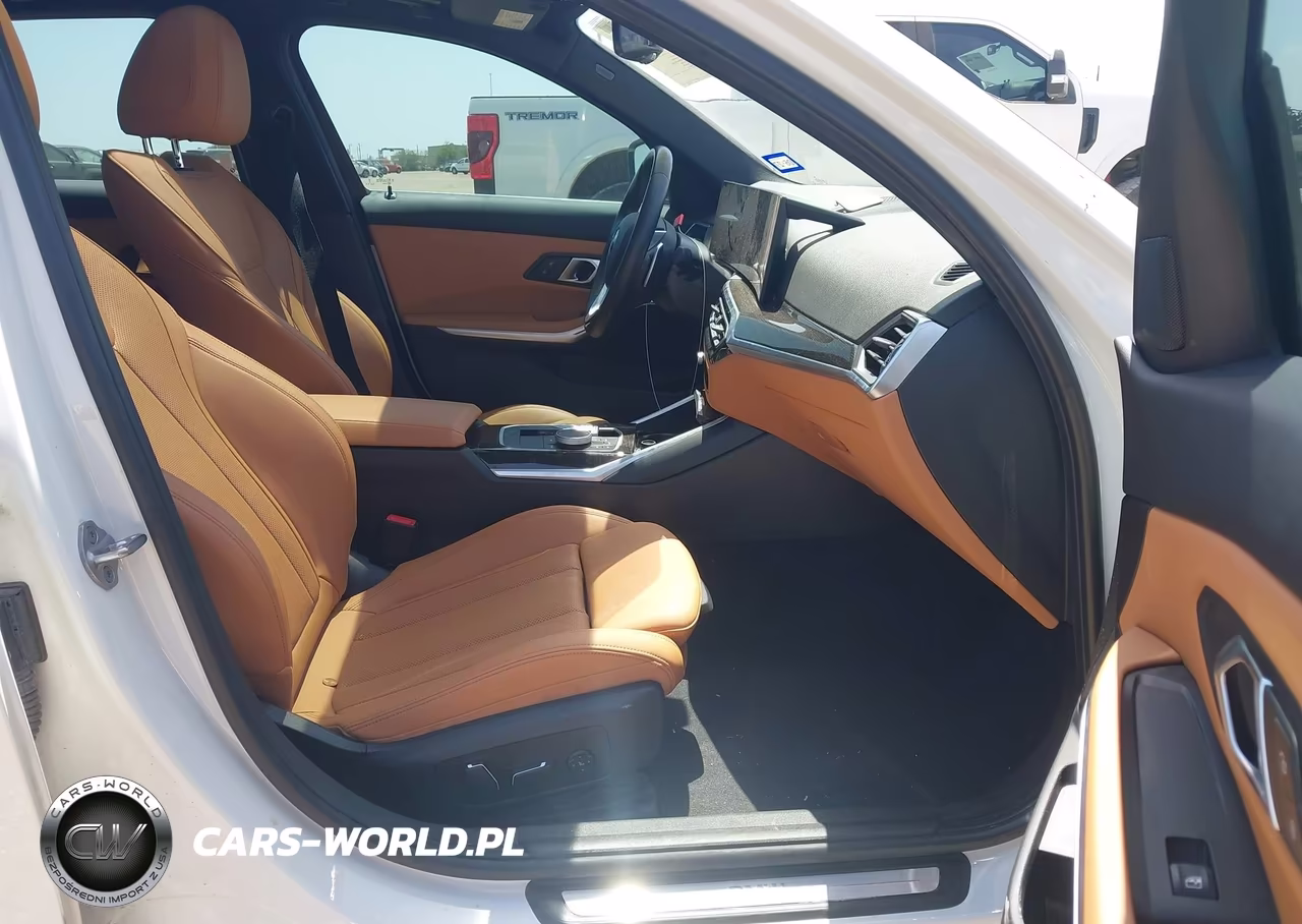2024 BMW 330I VIN:3MW69FF07R8E37746 - 5