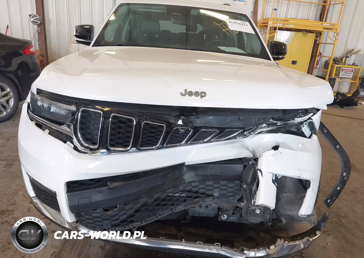 2021 Jeep Grand Cherokee L Limited 4X4 VIN:1C4RJKBG5M8120040 - 6
