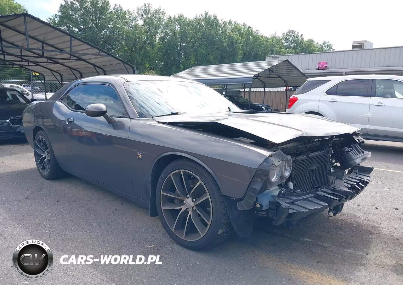 2015 Dodge Challenger R-T Scat Pack Shaker