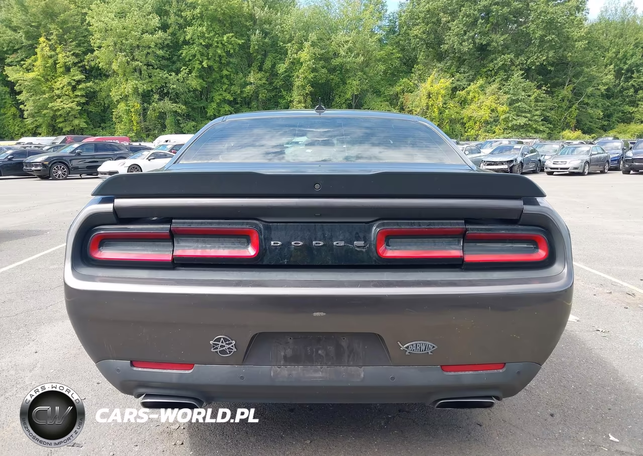 2015 Dodge Challenger R-T Scat Pack Shaker VIN:2C3CDZFJXFH833304 - 17