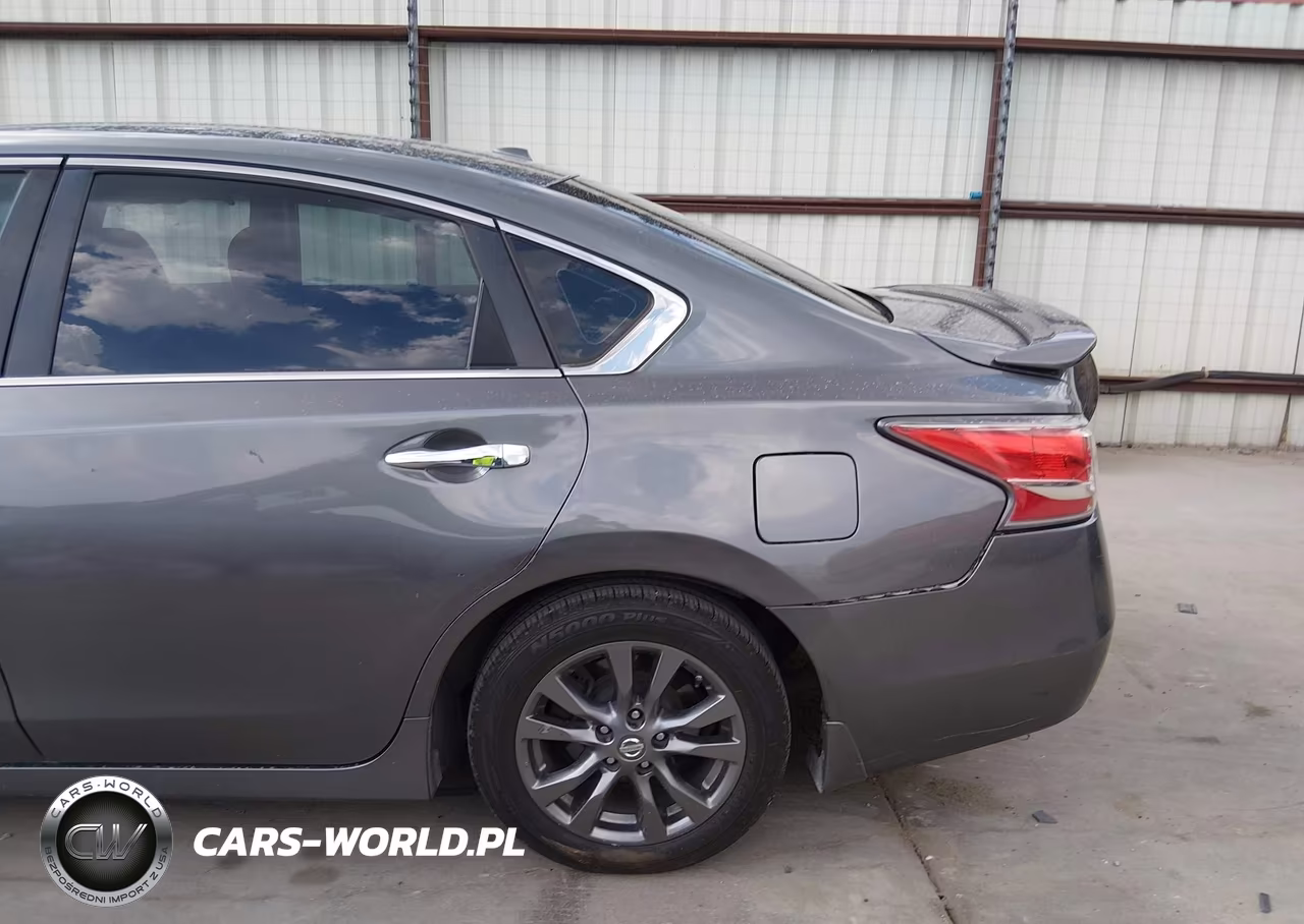 2015 Nissan Altima 2.5 S VIN:1N4AL3AP2FN913126 - 20