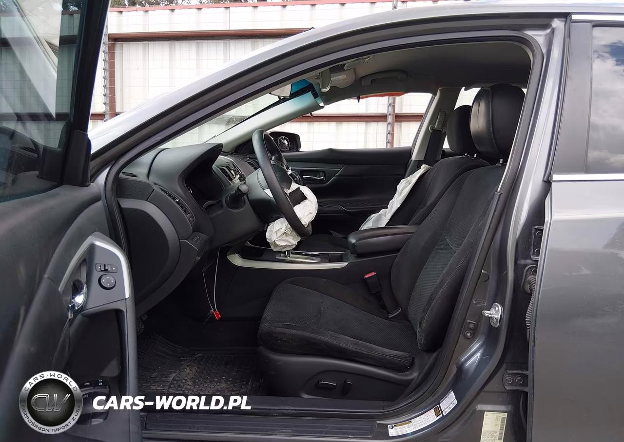 2015 Nissan Altima 2.5 S VIN:1N4AL3AP2FN913126 - 5