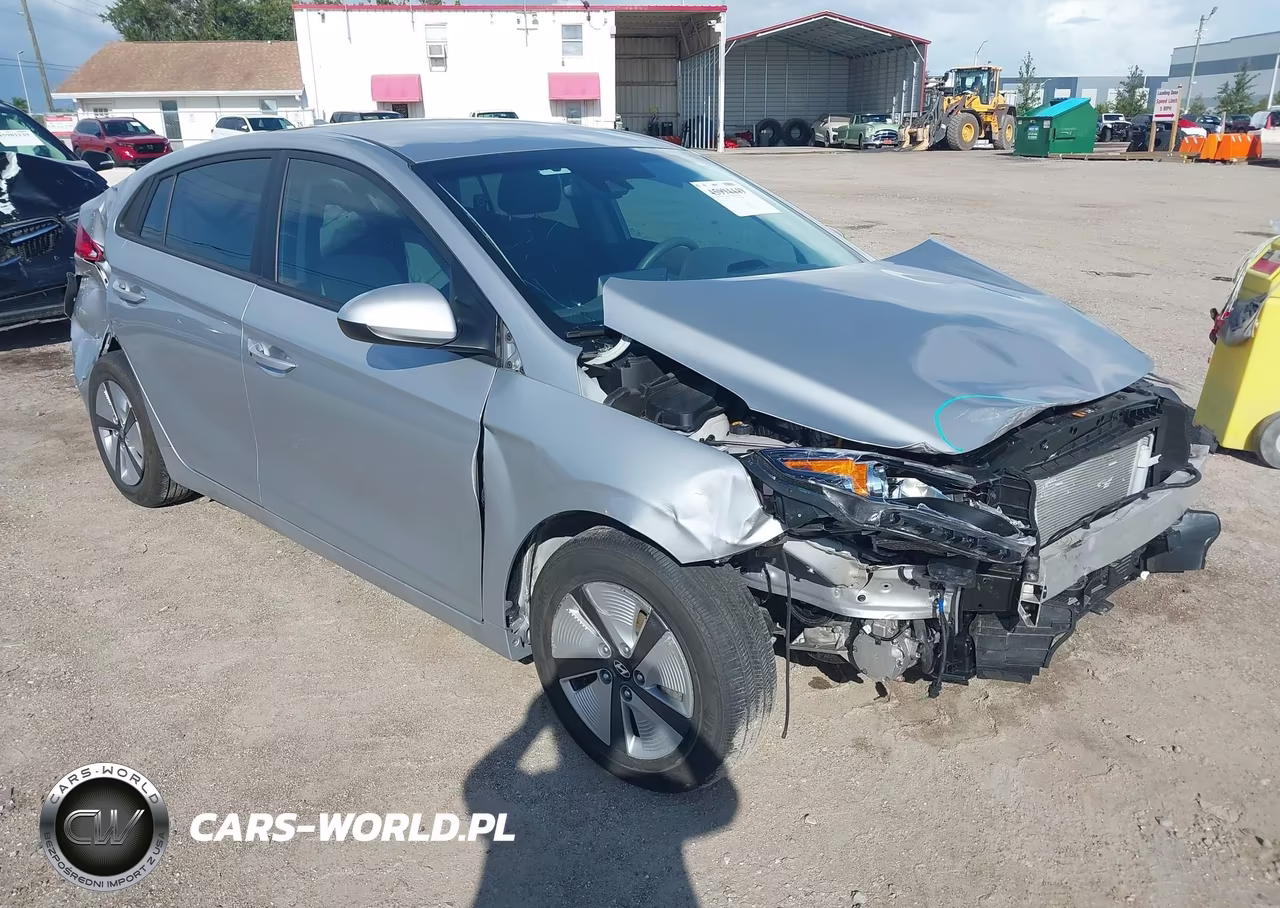 2021 Hyundai Ioniq Hybrid Blue VIN:KMHC65LCXMU257613 - 1