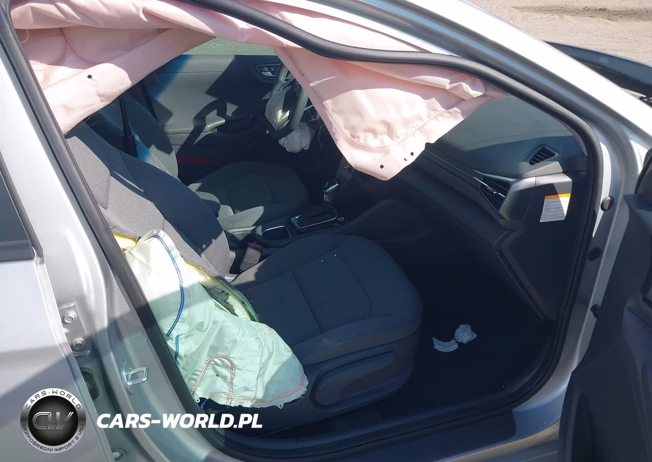 2021 Hyundai Ioniq Hybrid Blue VIN:KMHC65LCXMU257613 - 5