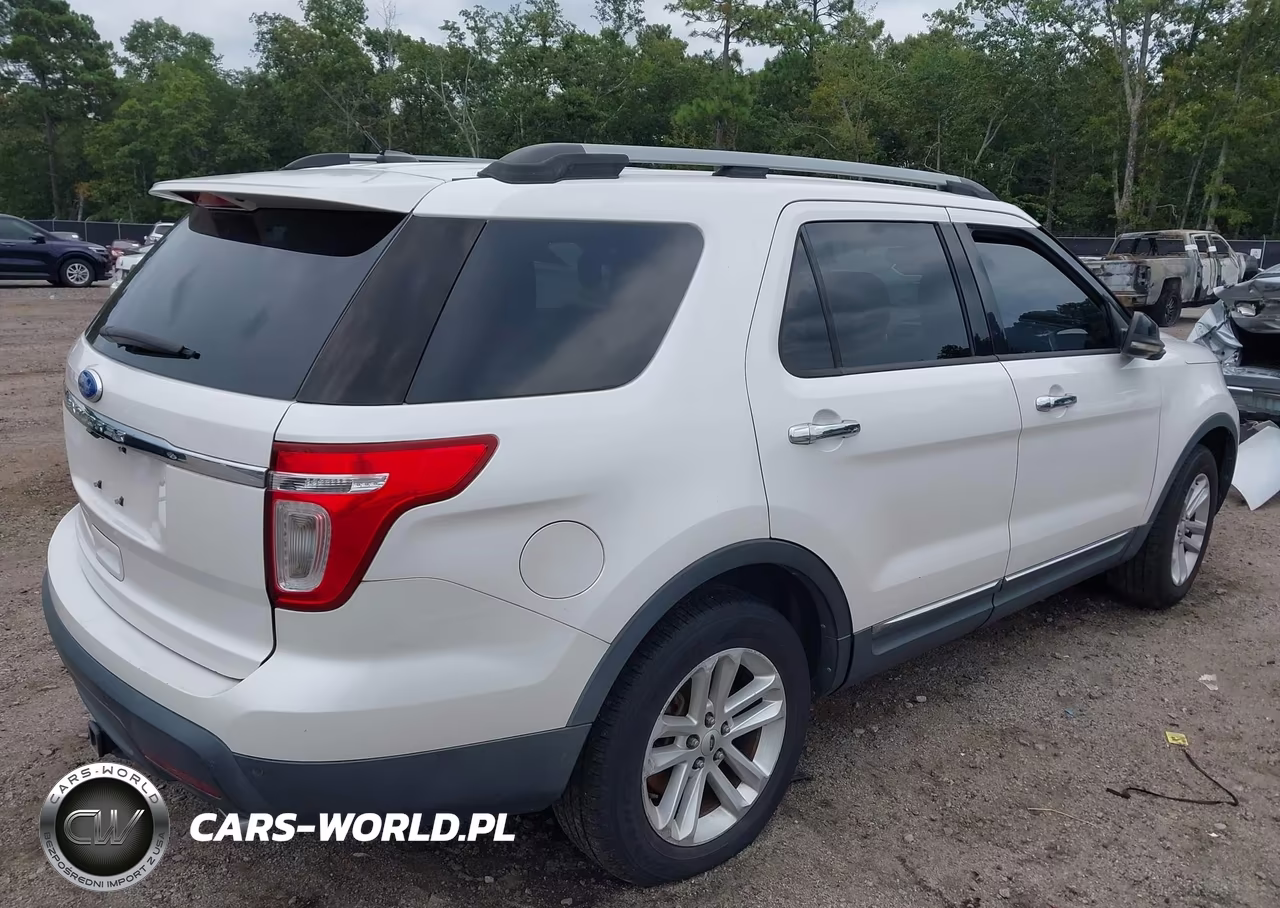 2011 Ford Explorer Xlt VIN:1FMHK7D87BGA78965 - 4