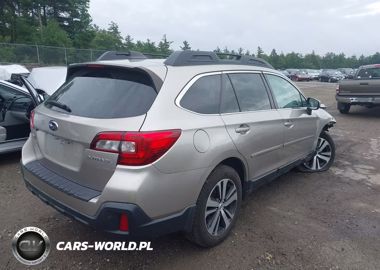 2018 Subaru Outback 2.5I Limited VIN:4S4BSANC7J3354301 - 4