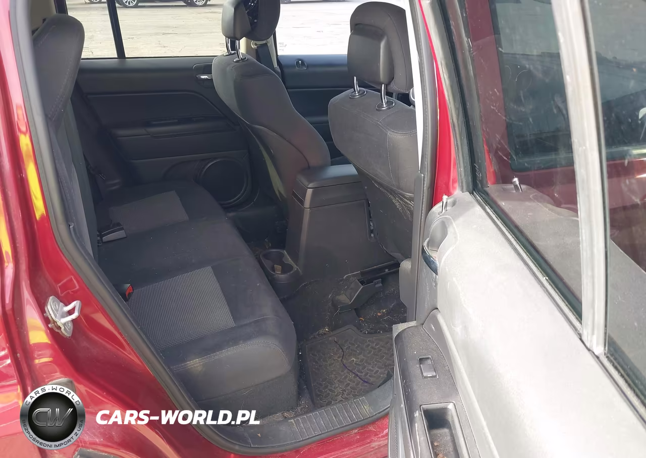 2012 Jeep Patriot Latitude VIN:1C4NJRFB0CD671701 - 8