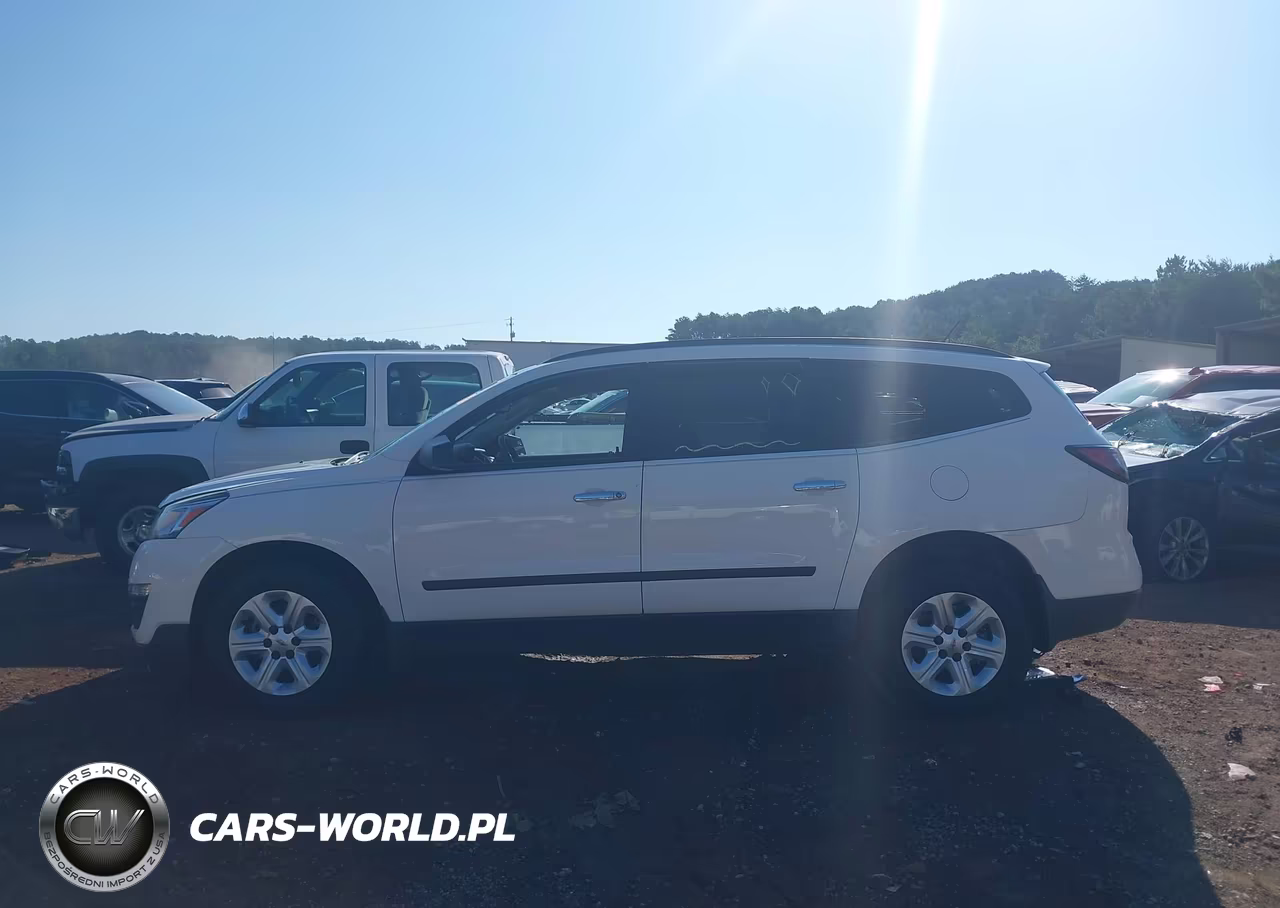 2013 Chevrolet Traverse Ls VIN:1GNKRFKD5DJ184134 - 14