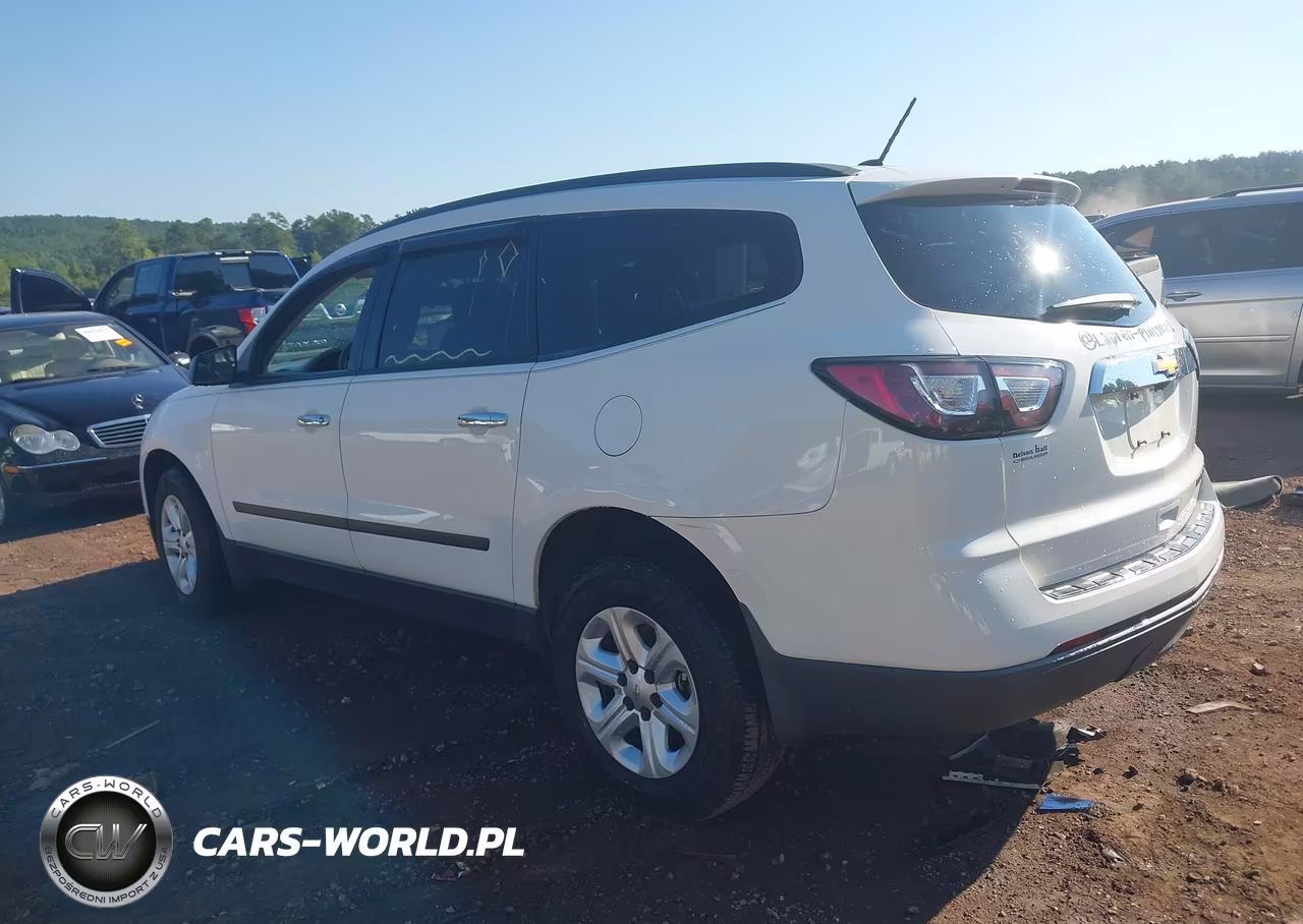 2013 Chevrolet Traverse Ls VIN:1GNKRFKD5DJ184134 - 3
