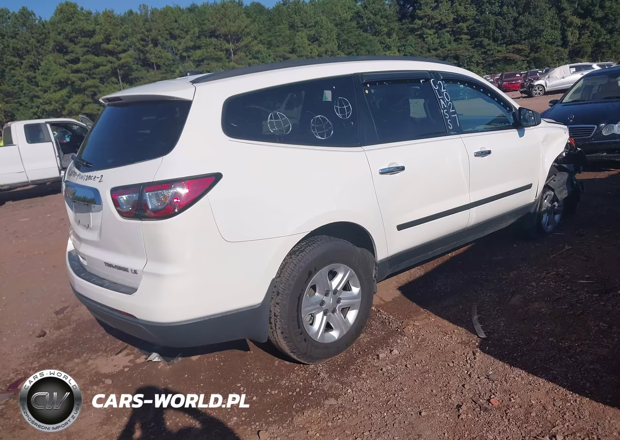 2013 Chevrolet Traverse Ls VIN:1GNKRFKD5DJ184134 - 4