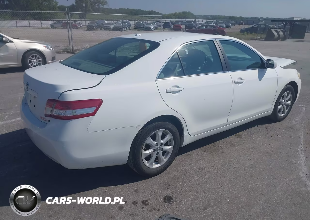 2011 Toyota Camry Le VIN:4T4BF3EK7BR119261 - 4