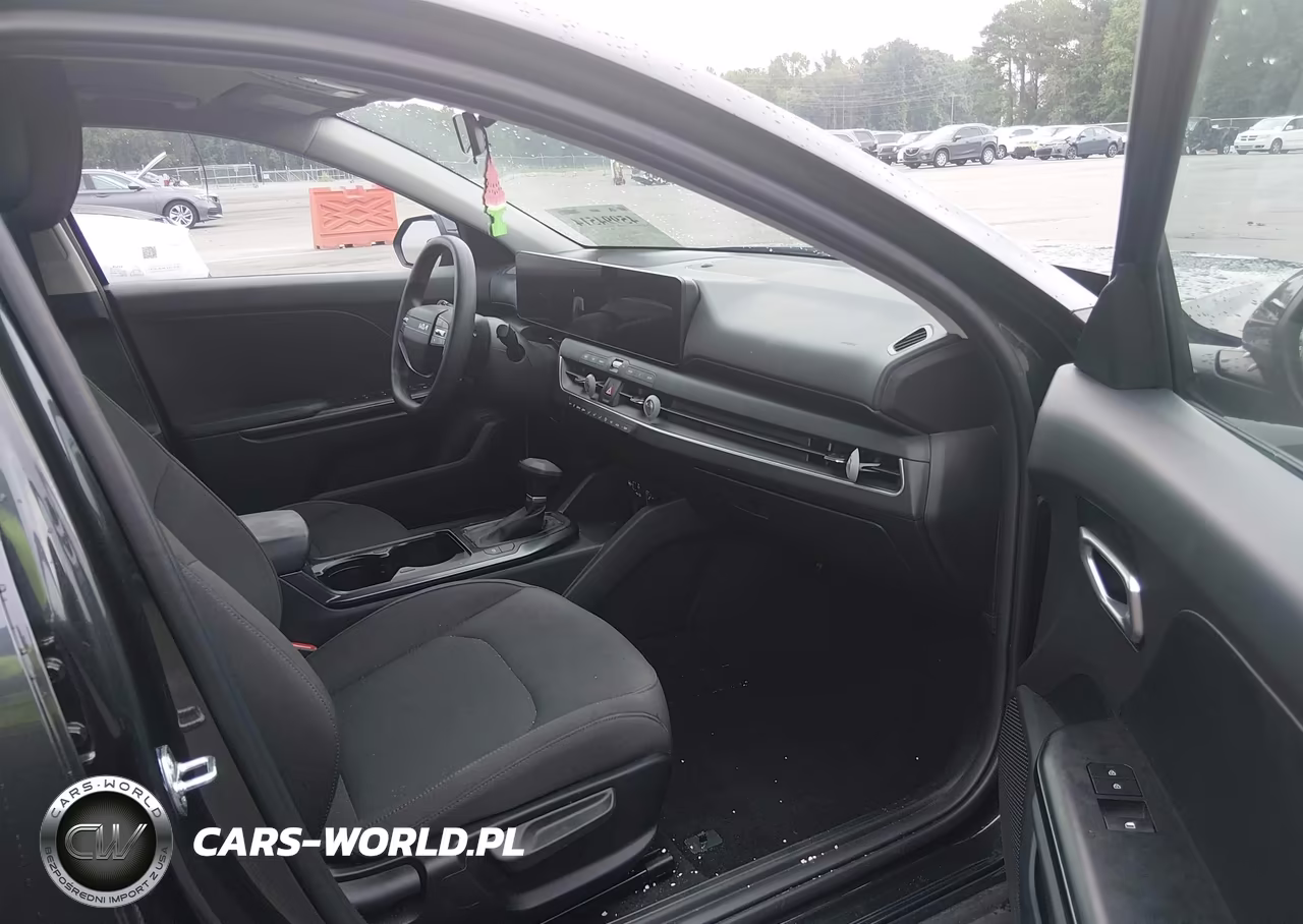 2026 Kia K4 Lx VIN:3KPFT4DE3TE349390 - 5