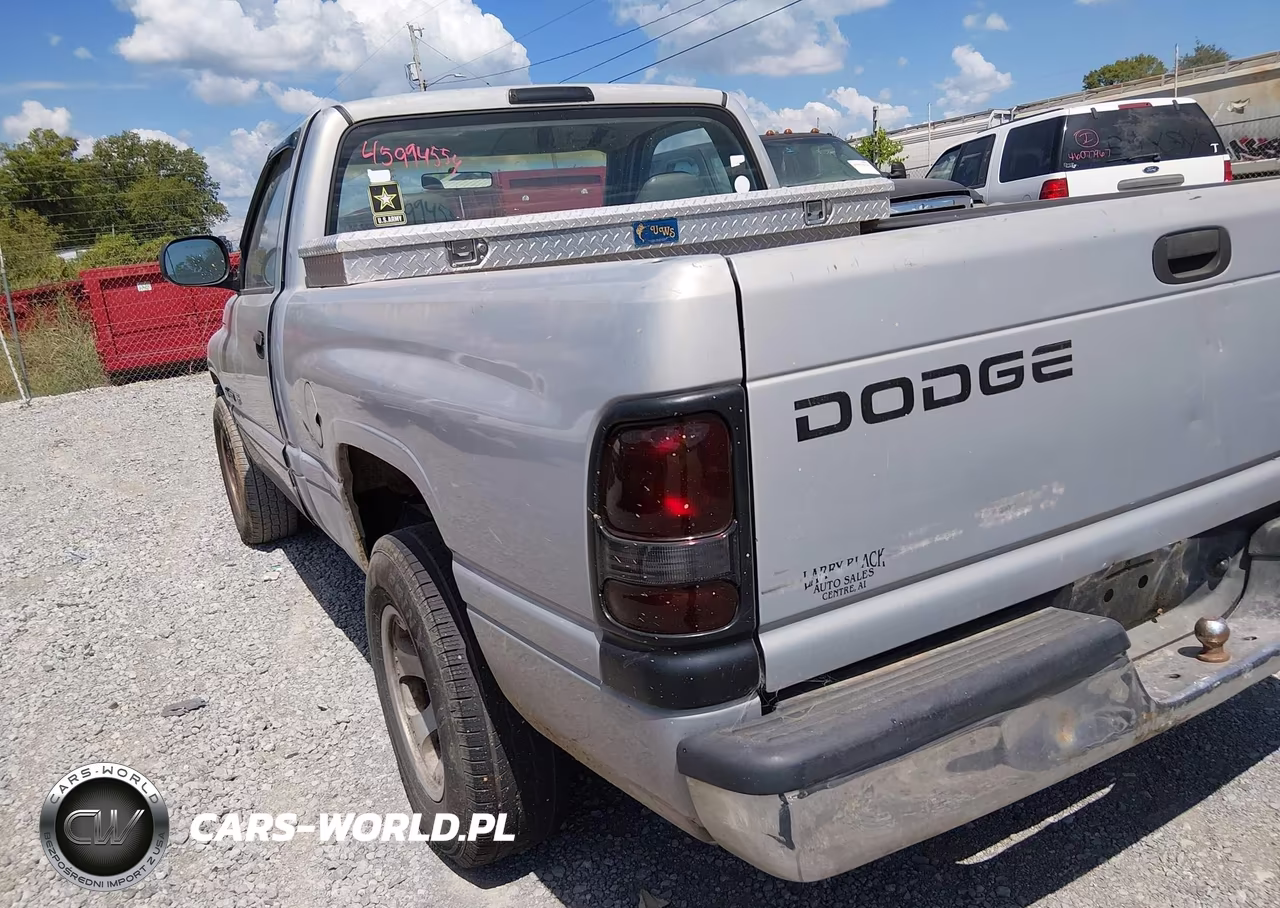 2000 Dodge Ram 1500 VIN:1B7HC16X8YS543410 - 3