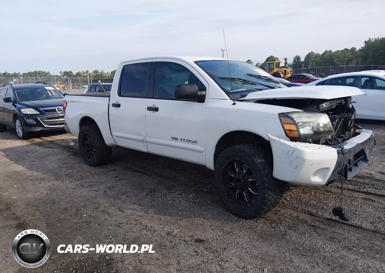 2013 Nissan Titan Sv