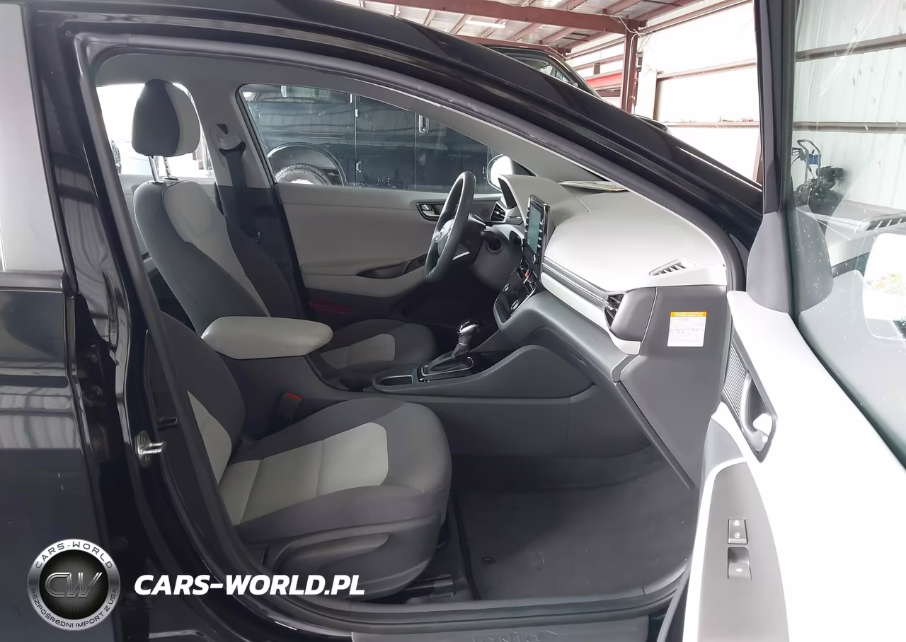 2020 Hyundai Ioniq Hybrid Blue VIN:KMHC65LC7LU218668 - 5