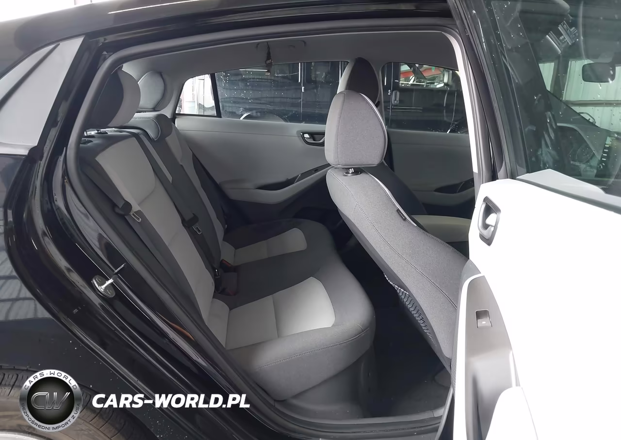 2020 Hyundai Ioniq Hybrid Blue VIN:KMHC65LC7LU218668 - 8