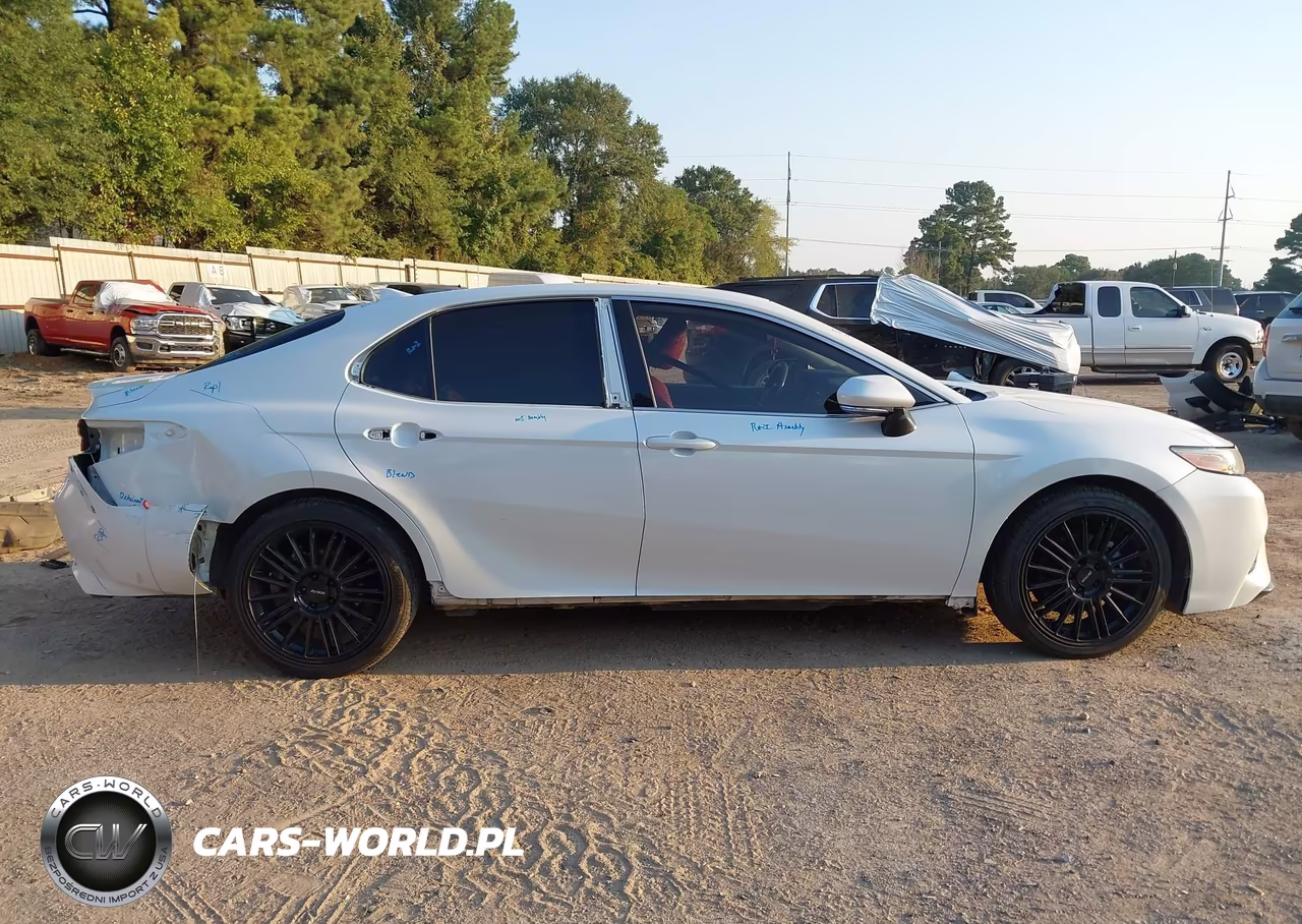 2019 Toyota Camry Xse VIN:4T1B61HK8KU747047 - 14