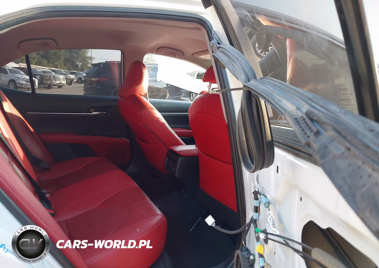 2019 Toyota Camry Xse VIN:4T1B61HK8KU747047 - 8