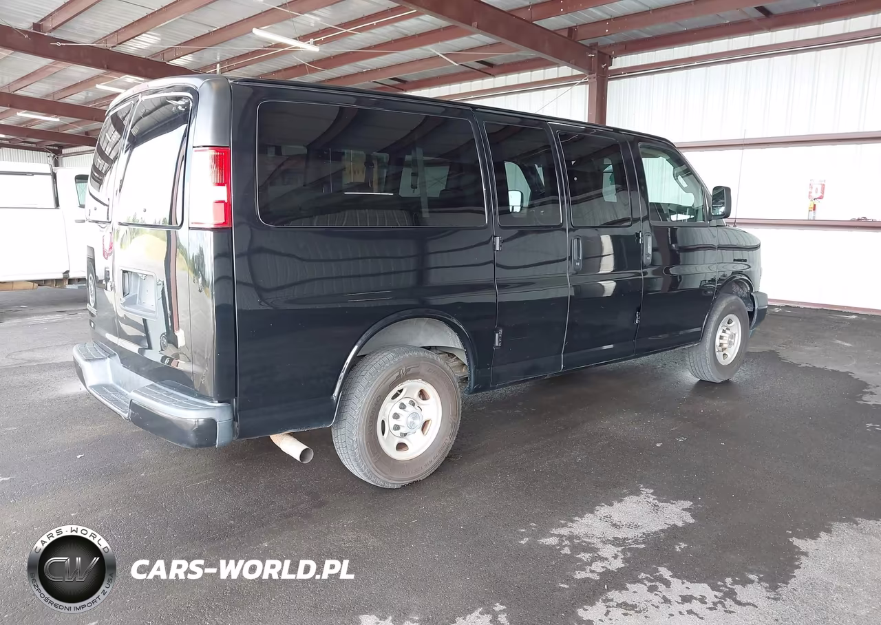 2019 Chevrolet Express 2500 Ls VIN:1GAWGEFG3K1286410 - 4