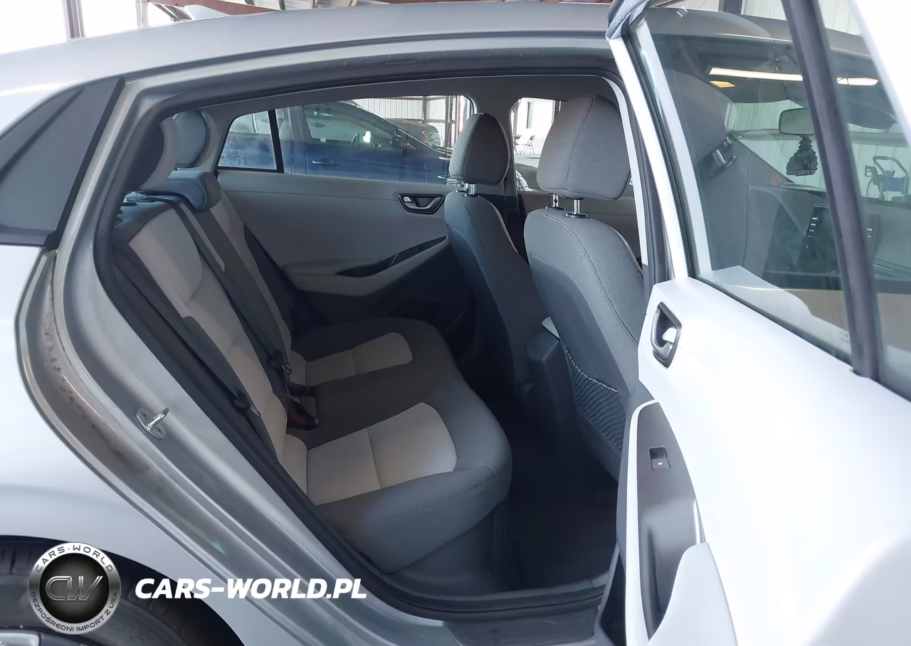 2020 Hyundai Ioniq Hybrid Blue VIN:KMHC65LC7LU232120 - 8