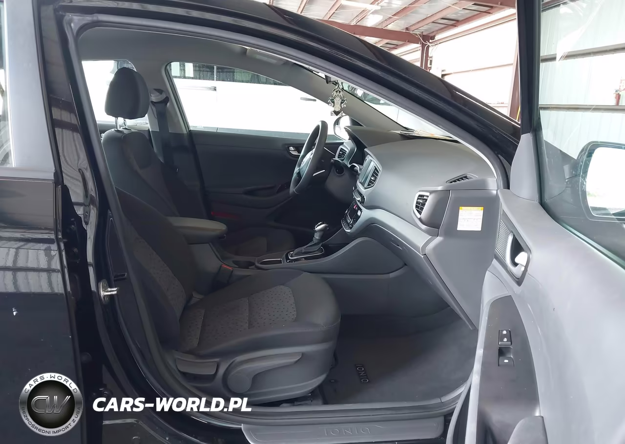 2019 Hyundai Ioniq Hybrid Blue VIN:KMHC65LC6KU155738 - 5