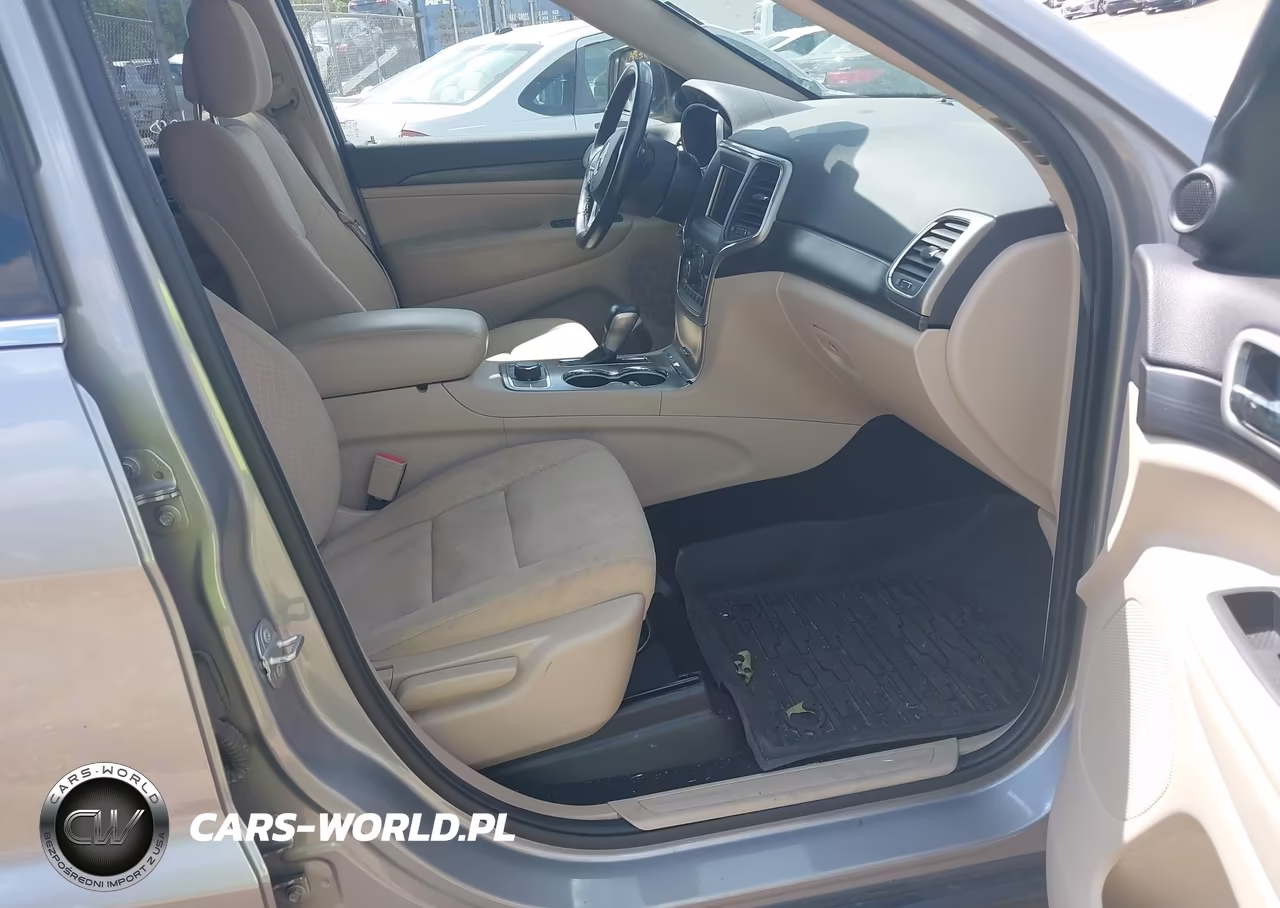 2021 Jeep Grand Cherokee Laredo E 4X4 VIN:1C4RJFAG3MC793754 - 5