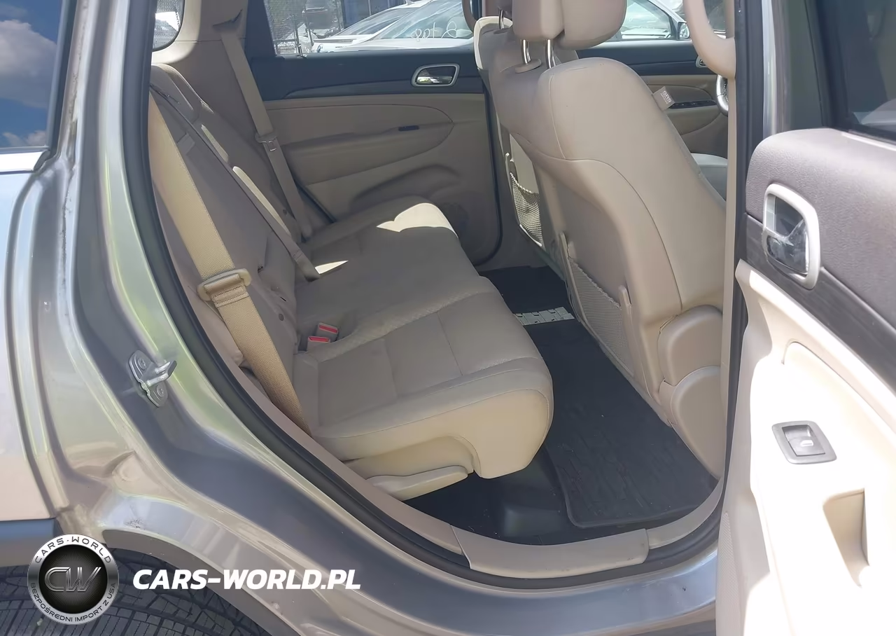 2021 Jeep Grand Cherokee Laredo E 4X4 VIN:1C4RJFAG3MC793754 - 8