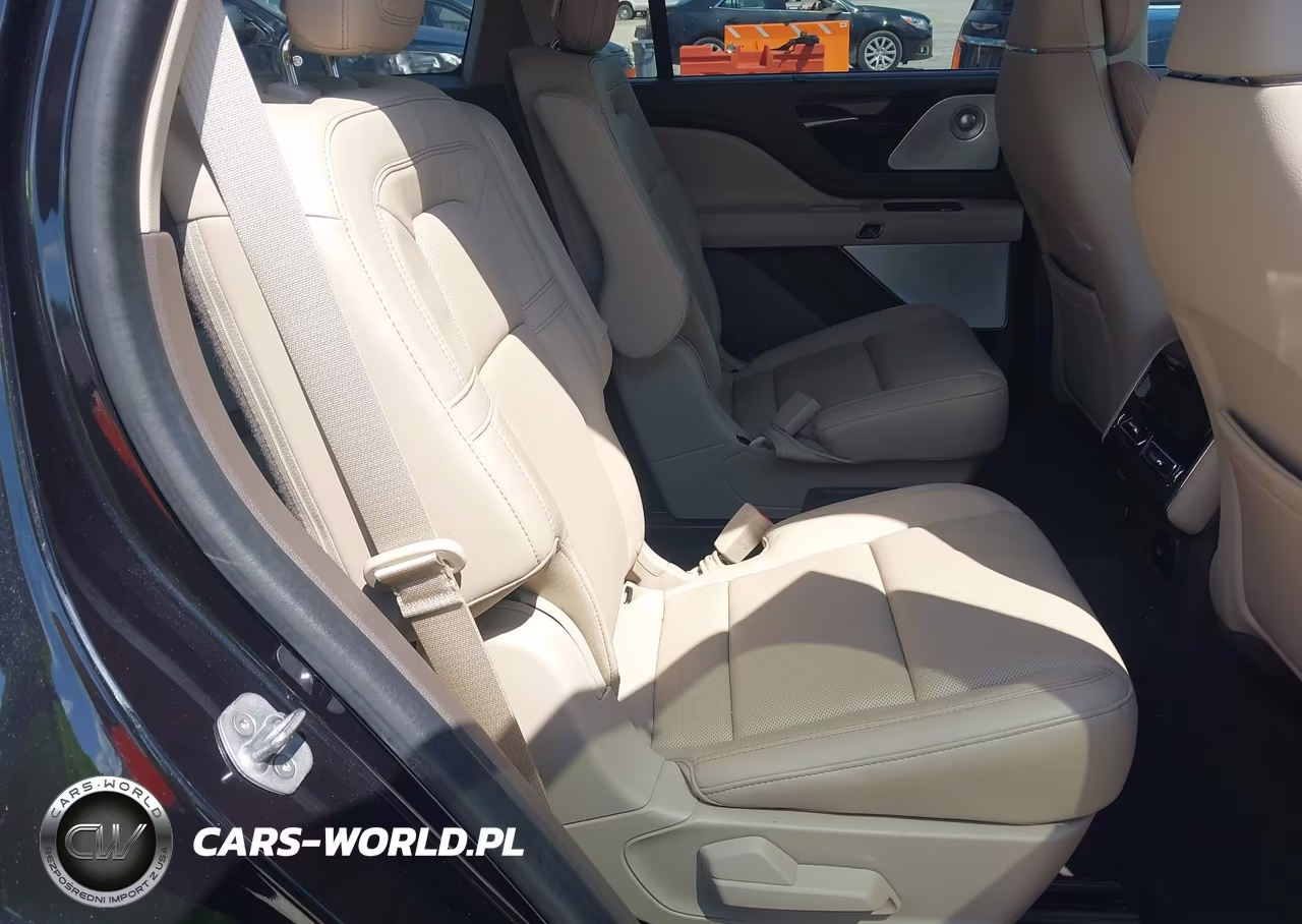 2023 Lincoln Aviator Reserve VIN:5LM5J7XC7PGL08935 - 8