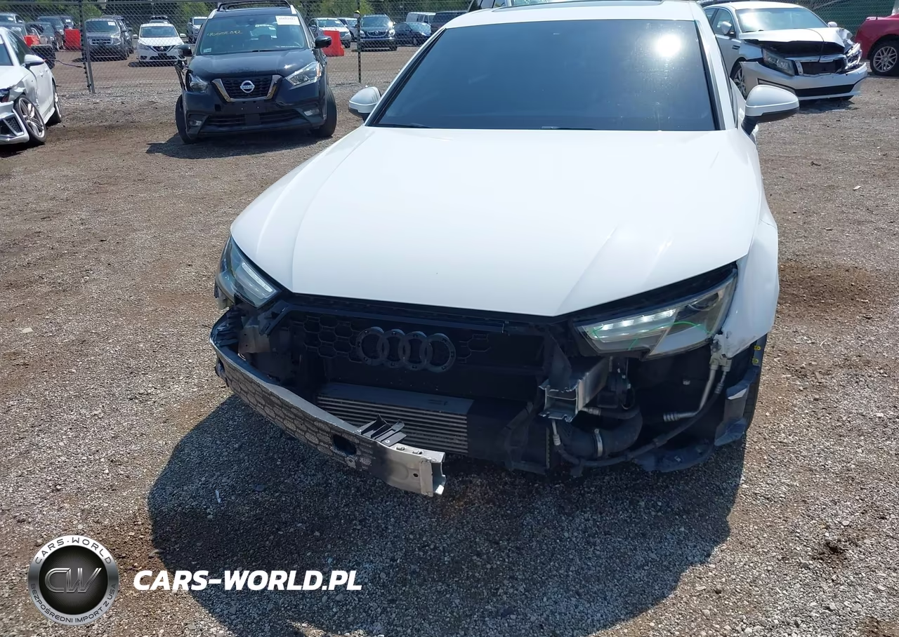 2017 Audi A4 Season Of Audi Premium VIN:WAUDNAF40HN046880 - 6