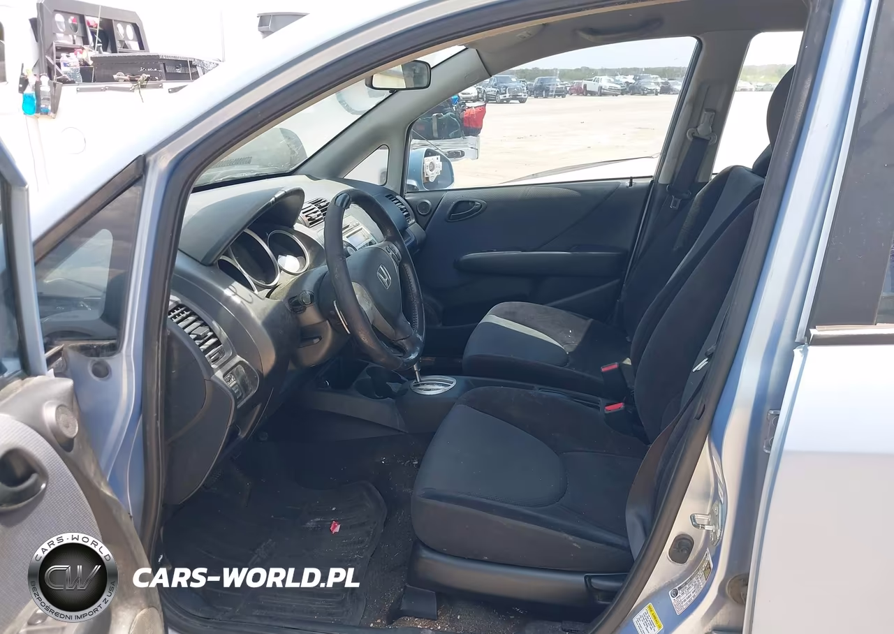 2008 Honda Fit Sport VIN:JHMGD38678S037221 - 12
