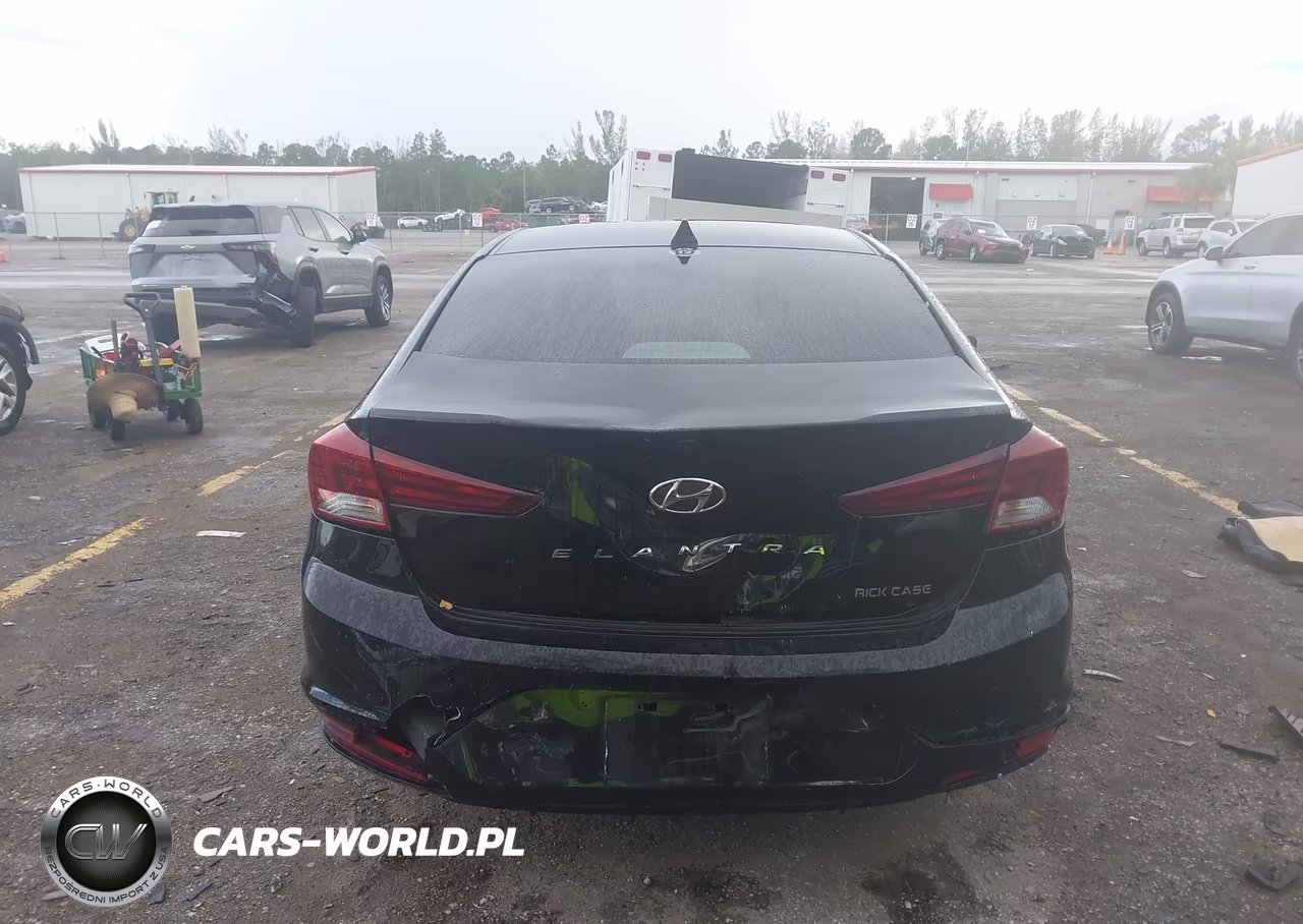 2019 Hyundai Elantra Value Edition VIN:KMHD84LFXKU782039 - 16