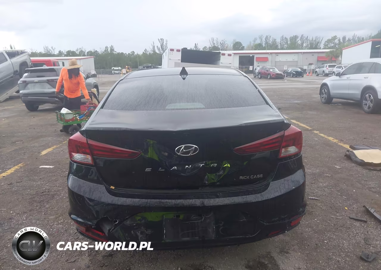 2019 Hyundai Elantra Value Edition VIN:KMHD84LFXKU782039 - 6