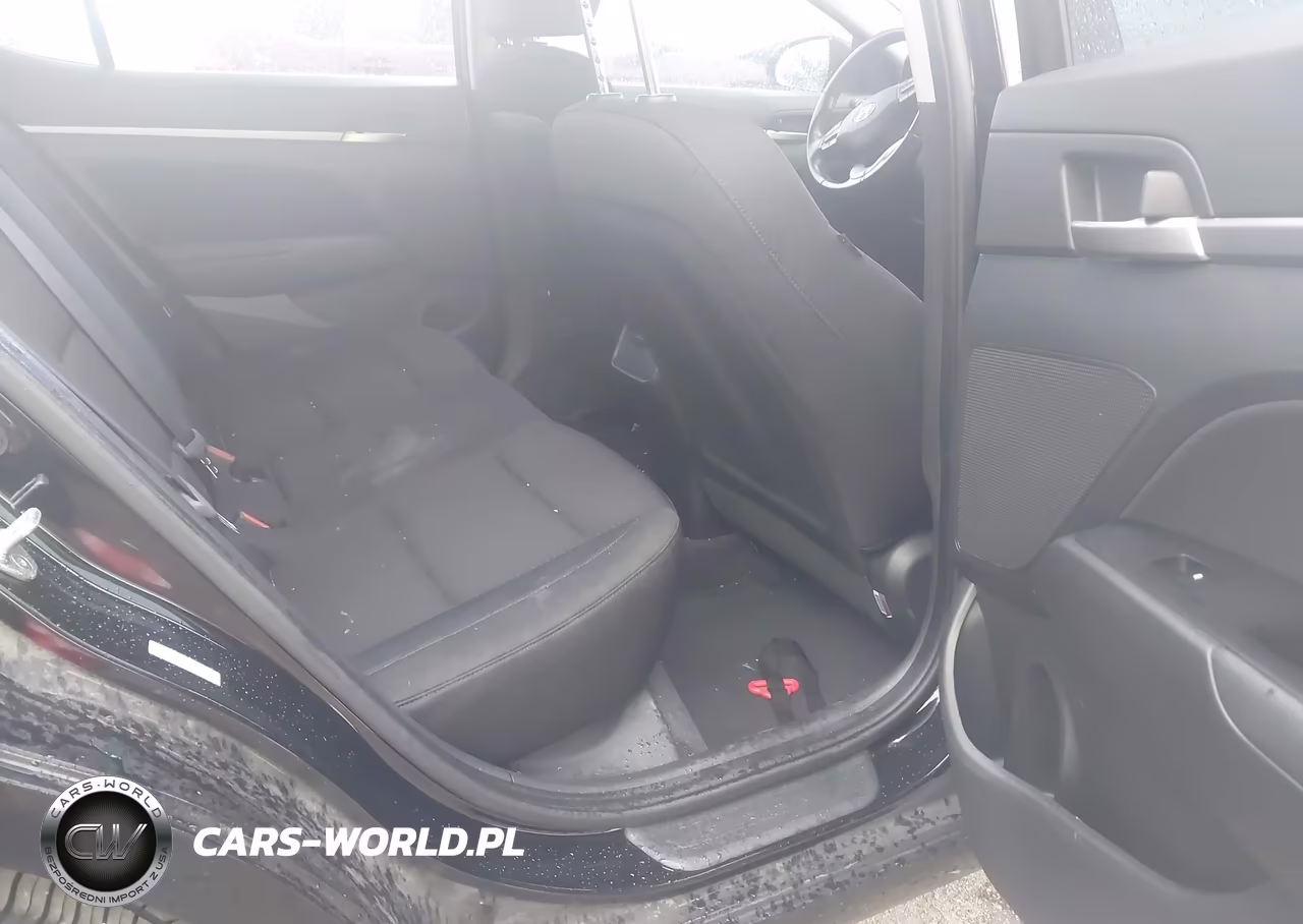 2019 Hyundai Elantra Value Edition VIN:KMHD84LFXKU782039 - 8
