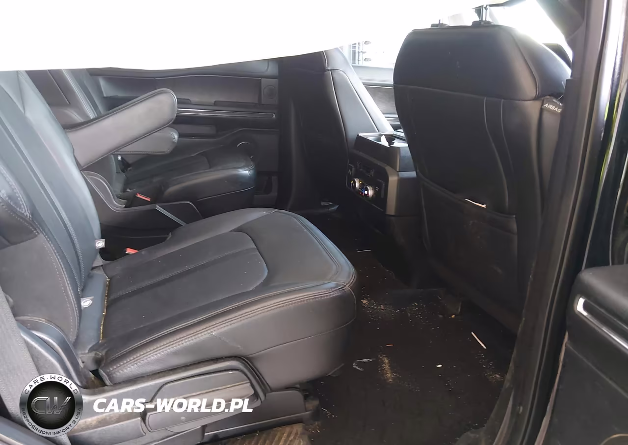 2018 Ford Expedition Limited VIN:1FMJU1KT2JEA65437 - 8
