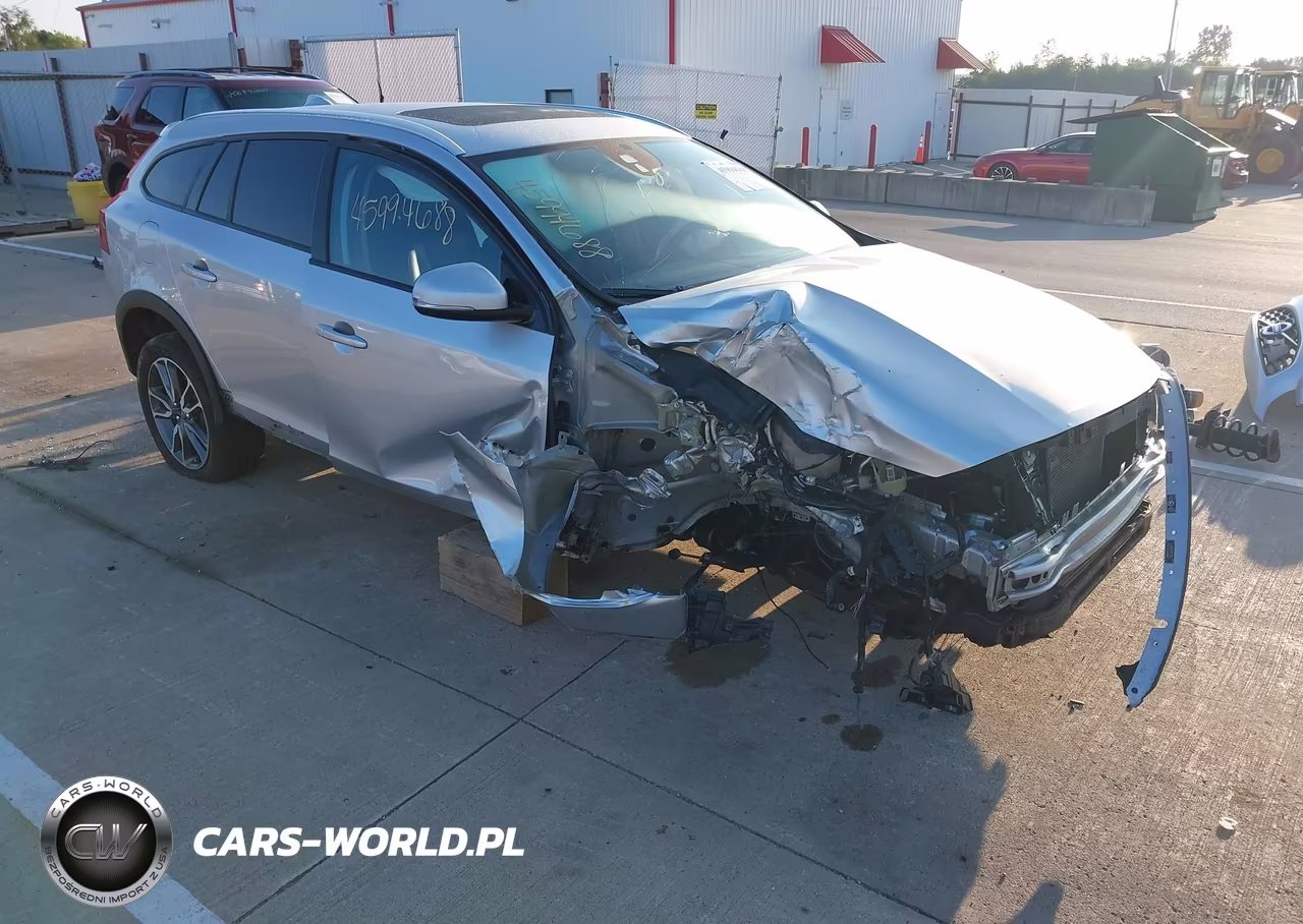 2015 Volvo V60 Cross Country T5 VIN:YV4612HK5F1001301 - 1