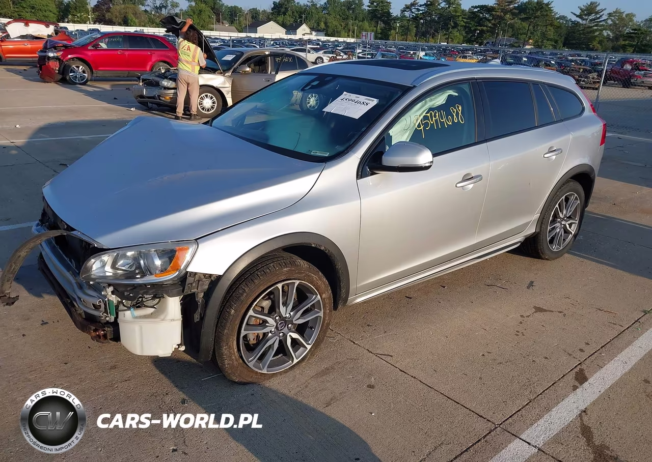 2015 Volvo V60 Cross Country T5 VIN:YV4612HK5F1001301 - 2